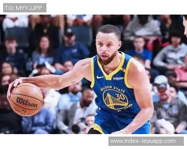 库里谈比赛关键时刻：短暂崩盘可能毁掉整场表现